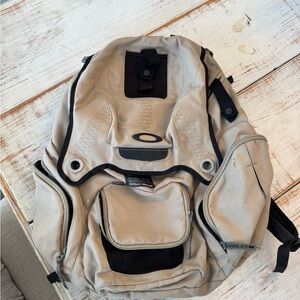 Oakley Beige and Black Men's Backpack